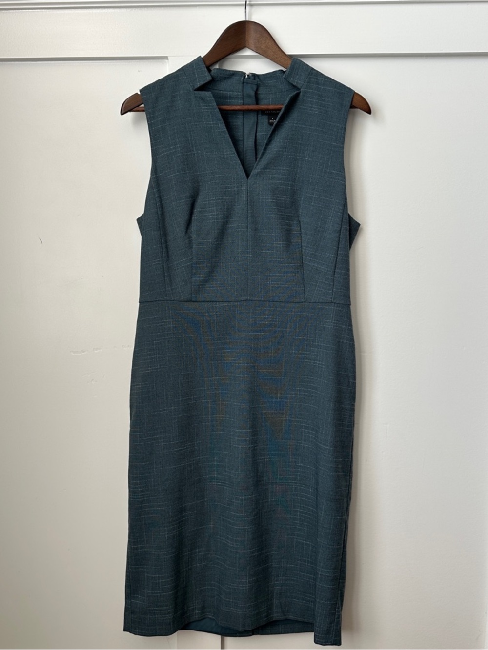 Ann Taylor Sleeveless Teal Sheath Dress with V-Notch - Picture 2 of 7